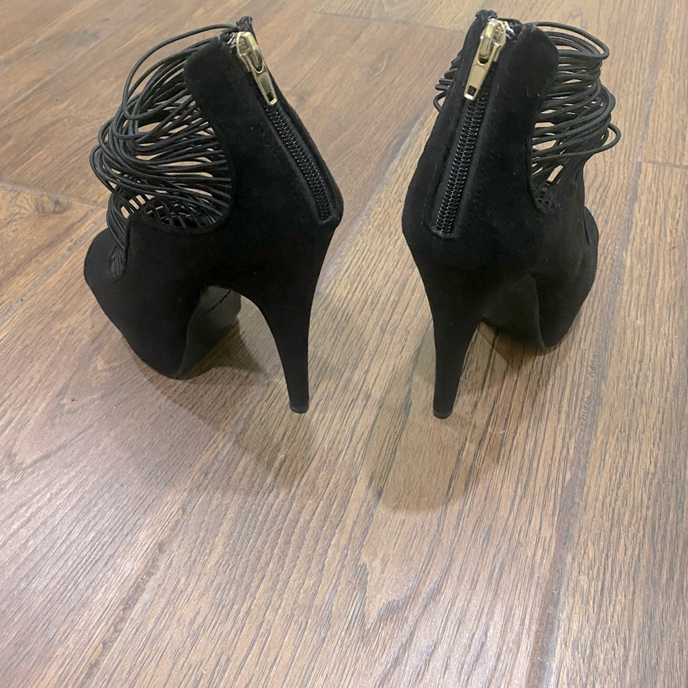 London Rebel/black /size 7